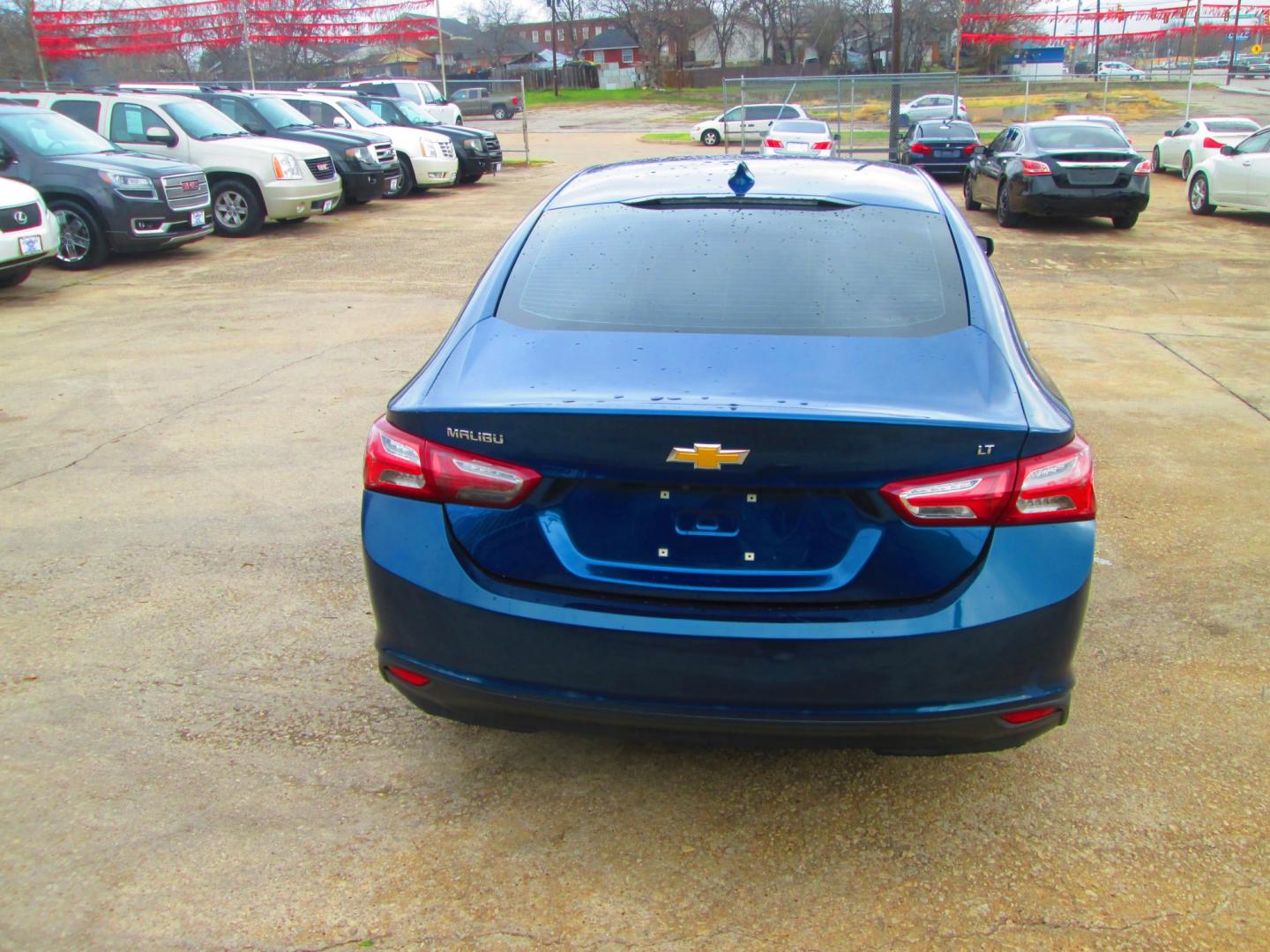 2019 BLUE Chevrolet Malibu (1G1ZD5ST9KF) , located at 1815 NE 28th St., Fort Worth, TX, 76106, (817) 625-6251, 32.795582, -97.333069 - Photo#5